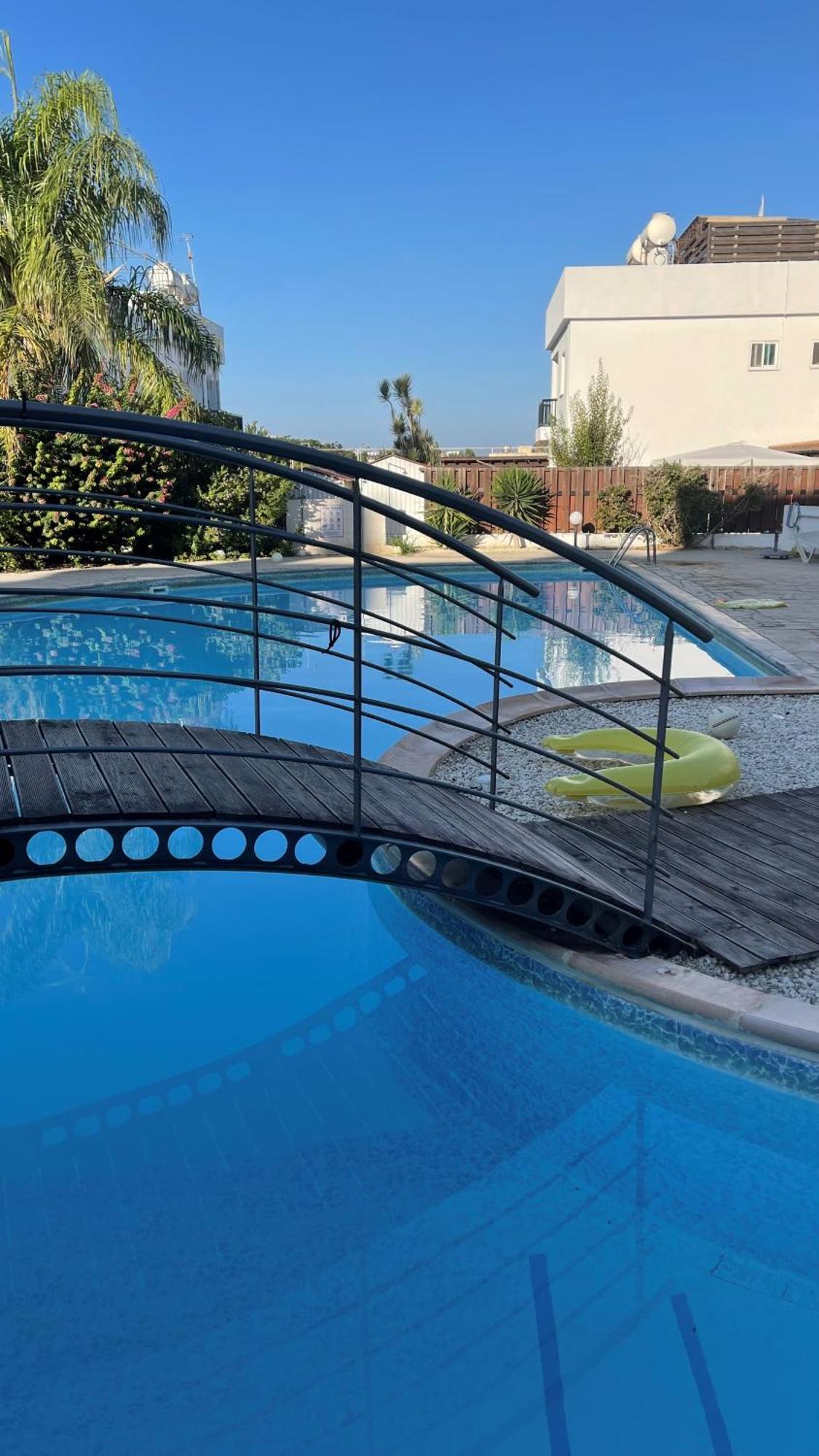 Cosy House With Pool, Pafos,tombs Of Kings Daire