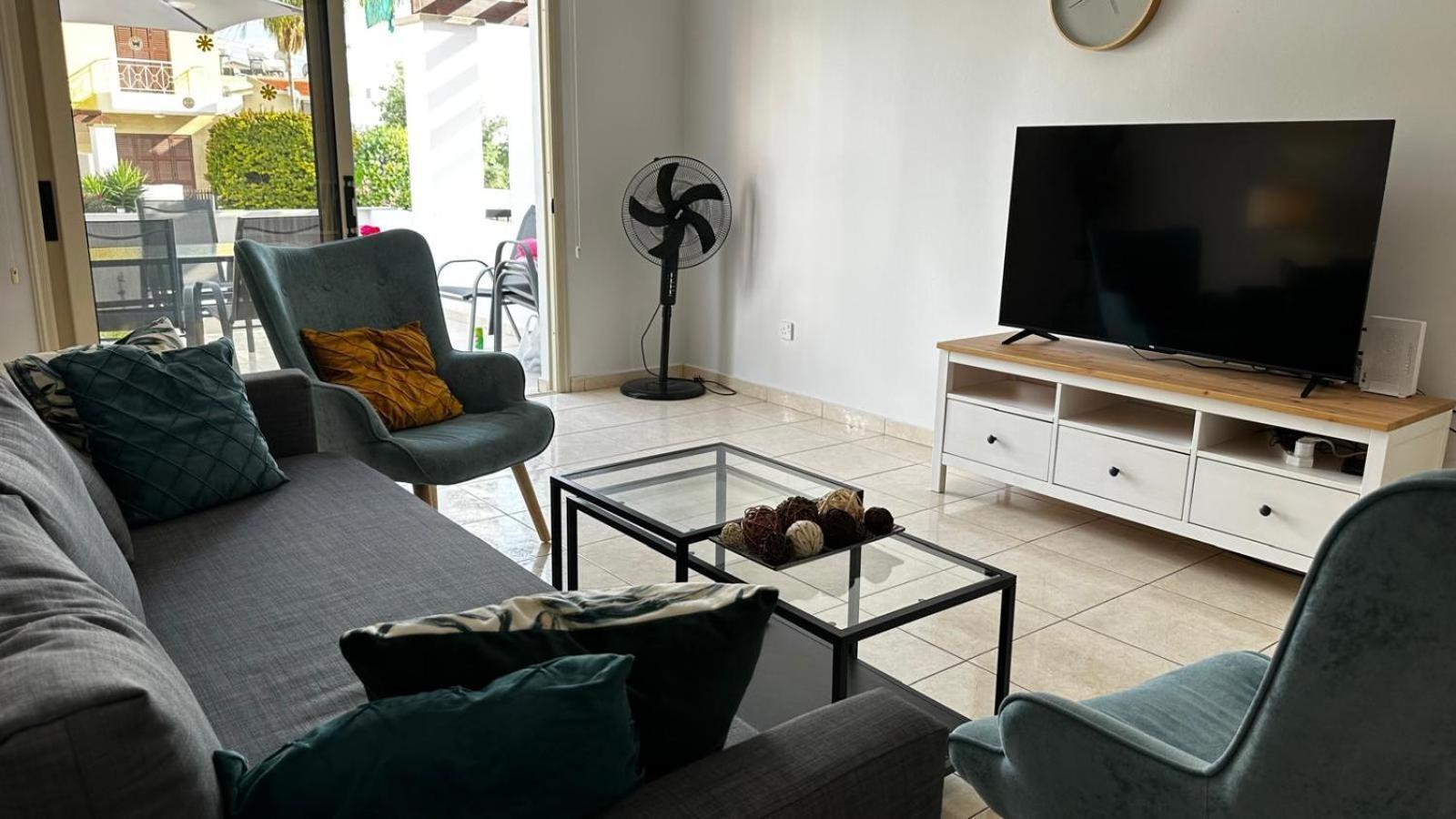 Apartment Cosy House With Pool, Pafos,tombs Of Kings *